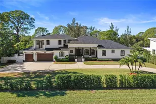 9050 San Martin Blvd NE, Saint Petersburg, FL 33702 - Photo 1