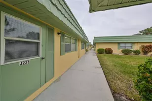 102 Cambridge Trail, Sun City Center, FL 33573 - Photo 1