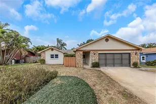 435 Meadow Lark Ln, Palm Harbor, FL 34683 - Photo 1