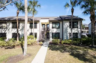 355 Moorings Cove Dr, Tarpon Springs, FL 34689 - Photo 1