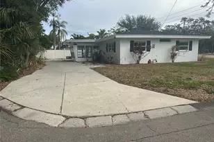 3553 Center Cir, Largo, FL 33774 - Photo 1