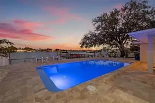 3961 12th St NE, Saint Petersburg, FL 33703 - Photo 1