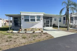 7167 Mt Hawthorne Rd NE, Saint Petersburg, FL 33702 - Photo 1