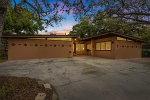 1301 45th Ave N, Saint Petersburg, FL 33703 - Photo 1