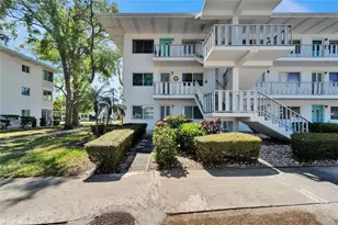 8454 111th St, Seminole, FL 33772 - Photo 1