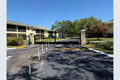 3001 58th Ave S #1103, Saint Petersburg, FL 33712 - Photo 1