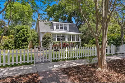 841 24th Avenue N, Saint Petersburg, FL 33704 - Photo 1