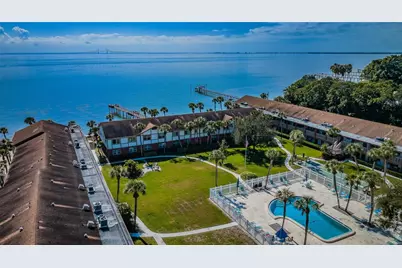 650 Pinellas Point Drive S #216, Saint Petersburg, FL 33705 - Photo 1