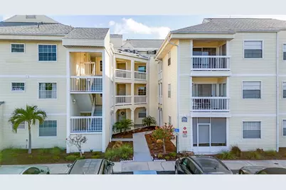 6908 Stones Throw Circle N #10205, Saint Petersburg, FL 33710 - Photo 1