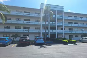 5970 80th St N, Saint Petersburg, FL 33709 - Photo 1