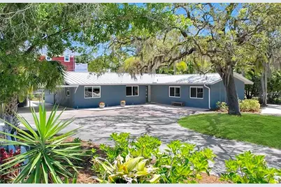 600 Betmor Lane, Palm Harbor, FL 34683 - Photo 1