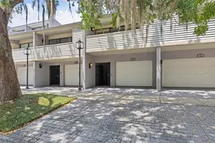 301 2nd St N, Saint Petersburg, FL 33701 - Photo 1