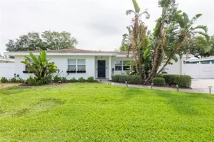 6318 30th St S, Saint Petersburg, FL 33712 - Photo 1