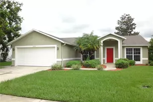 37437 Laurel Hammock Dr, Zephyrhills, FL 33541 - Photo 1