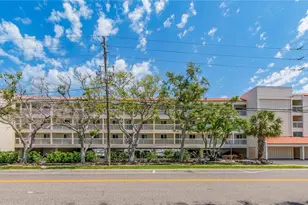 640 Bayway Blvd, Clearwater Beach, FL 33767 - Photo 1