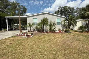 6714 Americana Dr NE, Saint Petersburg, FL 33702 - Photo 1