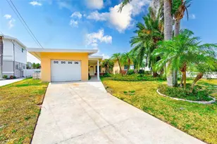 365 La Hacienda Dr, Indian Rocks Beach, FL 33785 - Photo 1