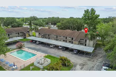 9821 113th Street #201, Seminole, FL 33772 - Photo 1