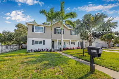 10819 Seminole Drive N, Saint Petersburg, FL 33708 - Photo 1