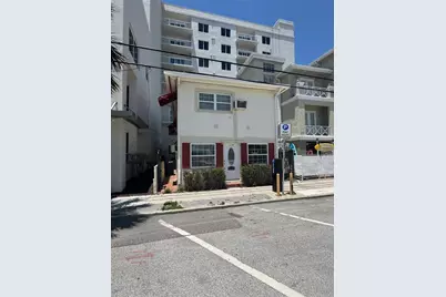 614 Mandalay Avenue, Clearwater Beach, FL 33767 - Photo 1