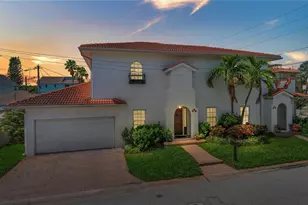 101 E Bay Dr, Treasure Island, FL 33706 - Photo 1