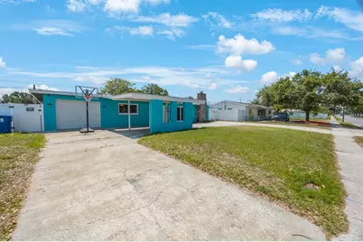 3215 58th Street N, Saint Petersburg, FL 33710 - Photo 1