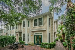 350 2nd St N, Saint Petersburg, FL 33701 - Photo 1
