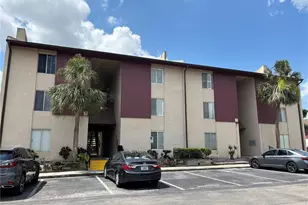 3814 N Lake Dr, Tampa, FL 33614 - Photo 1
