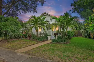 1211 14th St N, Saint Petersburg, FL 33705 - Photo 1