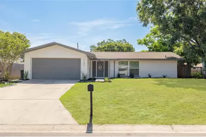 11296 115th Street, Largo, FL 33778 - Photo 1