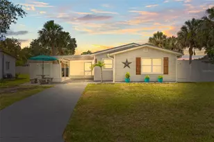 512 Flame Tree Dr, Apollo Beach, FL 33572 - Photo 1