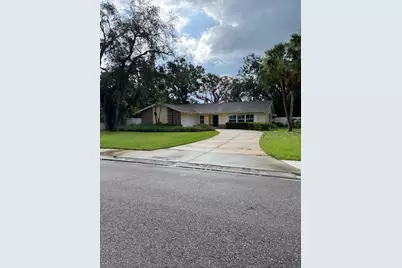 5281 Venetian Boulevard NE, Saint Petersburg, FL 33703 - Photo 1