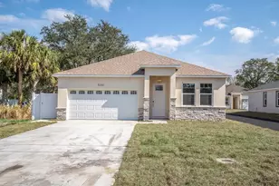 5361 71st Way N, Saint Petersburg, FL 33709 - Photo 1