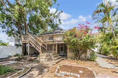 3320 Jackson Street N, Saint Petersburg, FL 33704 - Photo 1