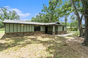 5106 Five Acre Rd, Plant City, FL 33565 - Photo 1