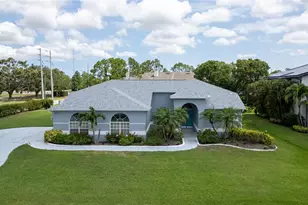 8679 Burning Tree Cir, Seminole, FL 33777 - Photo 1