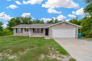 562 Nardello Dr, Deltona, FL 32725 - Photo 1