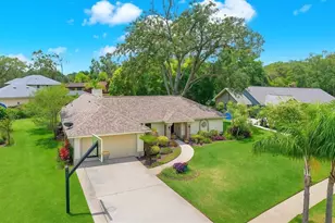 2806 Fairway View Dr, Valrico, FL 33596 - Photo 1