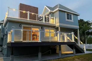 160 Shore Dr, Palm Harbor, FL 34683 - Photo 1