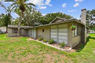 206 N Montclair Ave, Brandon, FL 33510 - Photo 1