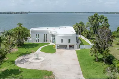 11313 Knights Griffin Road, Thonotosassa, FL 33592 - Photo 1