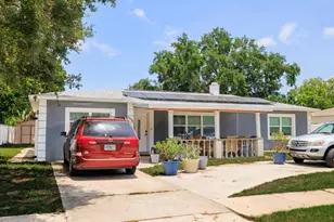 5895 16th St N, Saint Petersburg, FL 33703 - Photo 1