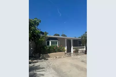 5106 Gateway Drive, Tampa, FL 33615 - Photo 1