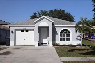 1006 Harvest Moon Dr, Seffner, FL 33584 - Photo 1