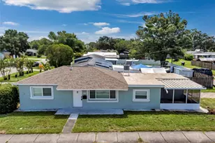 375 58th St N, Saint Petersburg, FL 33710 - Photo 1