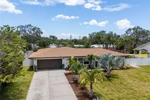 309 Palmetto Ln, Largo, FL 33770 - Photo 1