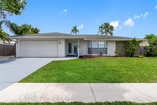 9109 134th Way, Seminole, FL 33776 - Photo 1