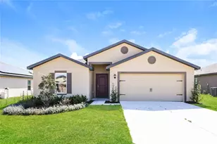 1375 Swan Lake Cir, Dundee, FL 33838 - Photo 1