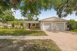 8010 Par Ave N, Saint Petersburg, FL 33710 - Photo 1