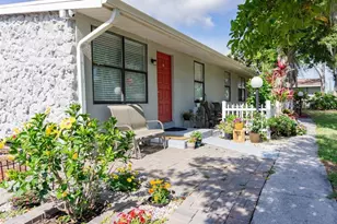 1400 Strawberry Pl, Plant City, FL 33563 - Photo 1